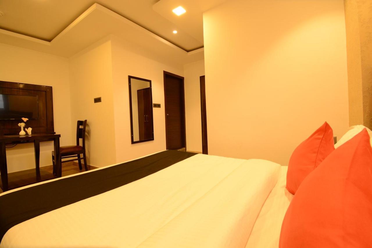 ג'איפור Hotel Grand Lotus Inn מראה חיצוני תמונה